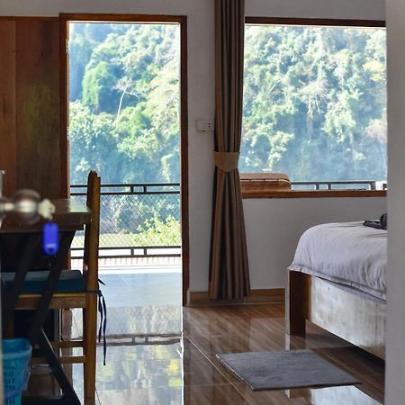Amanda Boutique Hotel Nong Khiaw ภายนอก รูปภาพ