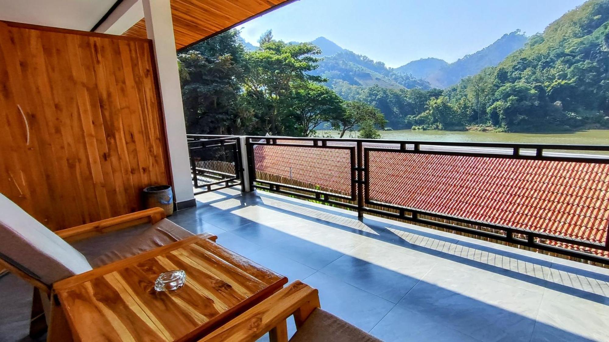 Amanda Boutique Hotel Nong Khiaw ภายนอก รูปภาพ